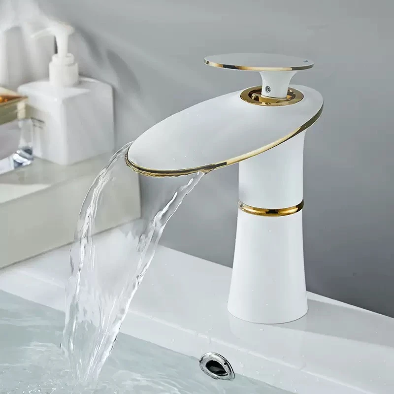 Rubinetto a Cascata per Lavabo - Home Hardware Bathroom Sinks recensione e prezzo