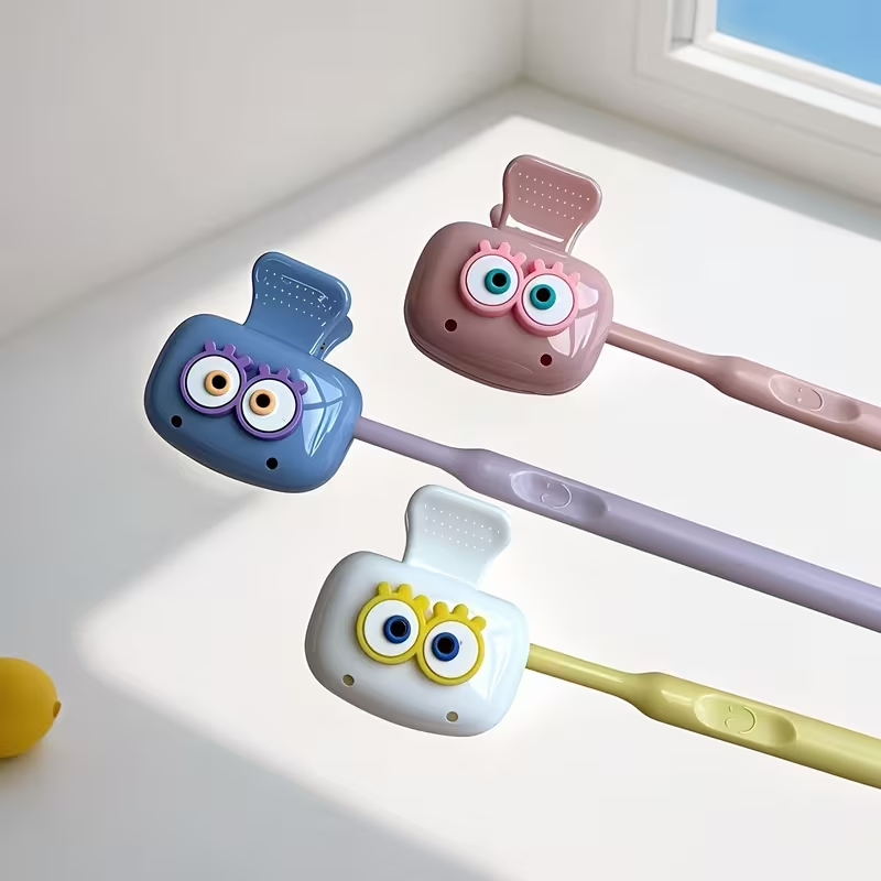 3 graziosi porta spazzolini a  - Toothbrush Holder Set recensione e prezzo